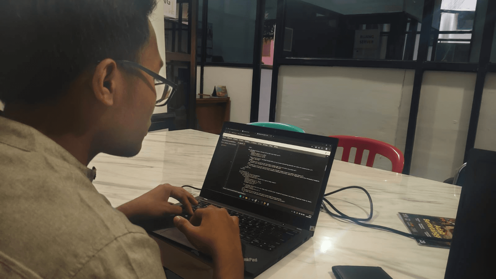 Pengembangan Website & Sistem Informasi